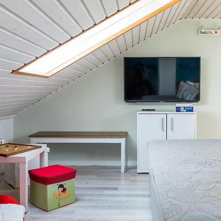 Haus Seeblick 16 Apartment